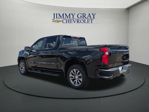 Used 2022 Chevrolet Silverado 1500 RST w/ Convenience Package II AWD/4WD image 3