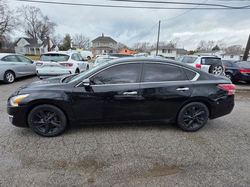 Used 2013 Nissan Altima 2.5 SL w/ Technology Pkg FWD image 14