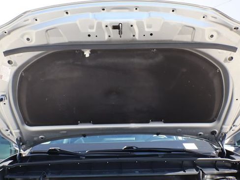 Used 2020 Toyota Highlander Limited FWD image 24