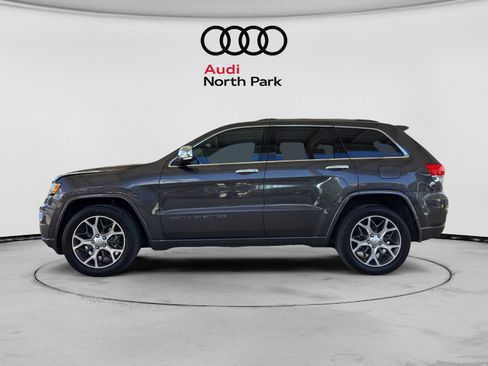 Used 2020 Jeep Grand Cherokee Overland RWD image 2