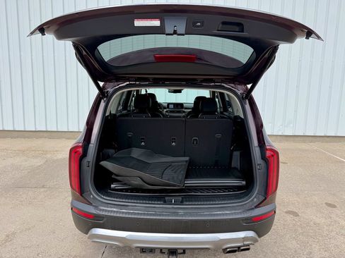 Used 2021 Kia Telluride EX w/ EX Premium Package AWD/4WD image 17