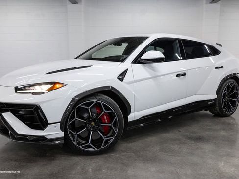 Used 2023 Lamborghini Urus Performante AWD/4WD image 5