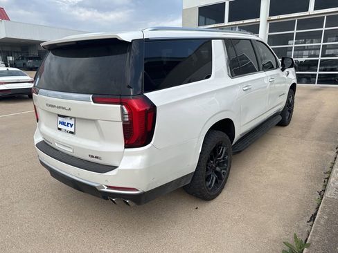 Used 2025 GMC Yukon XL Denali w/ Advanced Technology Package image 5