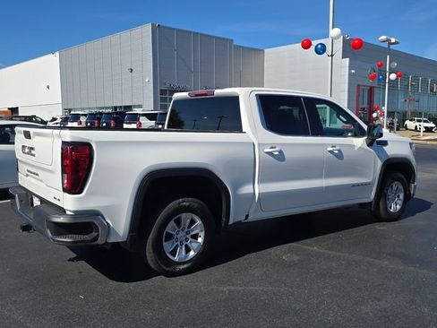 Used 2024 GMC Sierra 1500 SLE RWD image 3