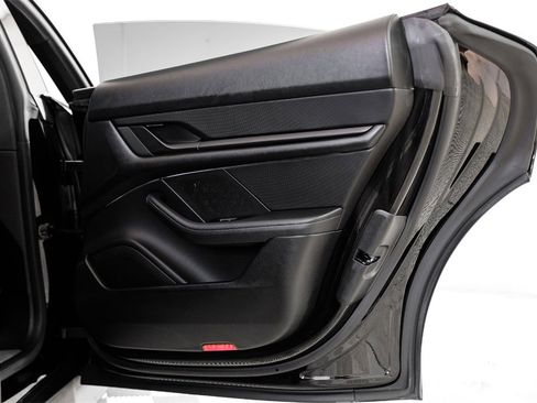 Used 2020 Porsche Taycan 4S image 47