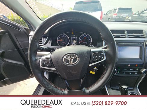 Used 2015 Toyota Camry SE image 12