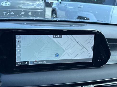 Used 2023 Hyundai Palisade Limited FWD image 18