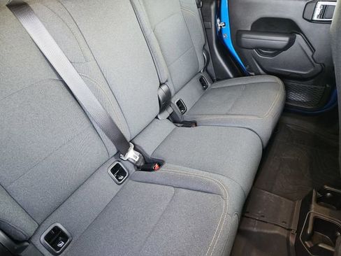 Used 2024 Jeep Gladiator Willys image 29
