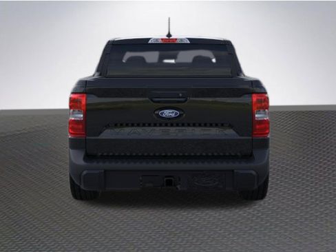 New 2026 Ford Maverick XLT w/ XLT Luxury Package FWD image 5