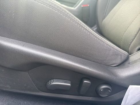 Used 2024 Subaru Crosstrek 2.0i Premium image 28