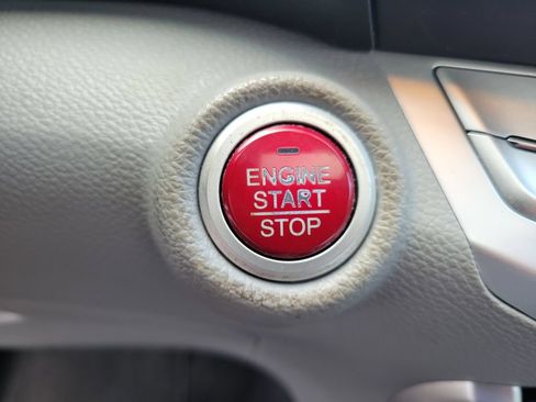 Used 2014 Honda Accord EX image 33