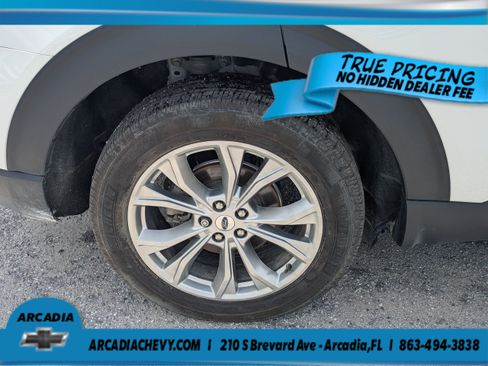 Used 2024 Ford Explorer XLT w/ Equipment Group 202A AWD/4WD image 11