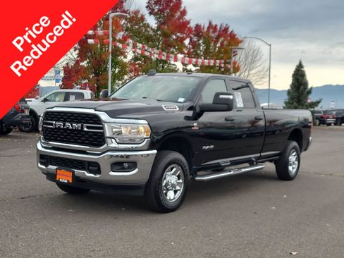 Used 2024 RAM 2500 Big Horn image 1