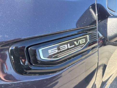 Used 2024 GMC Sierra 1500 Elevation image 9