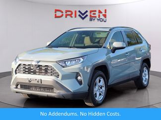 Used 2020 Toyota RAV4 XLE w/ Convenience Package video 1