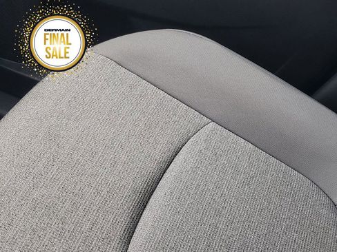 Used 2025 Toyota Sienna LE image 26