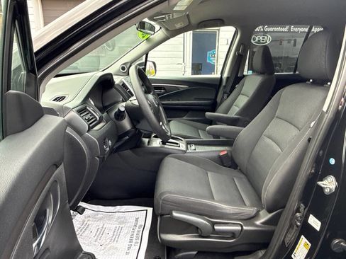 Used 2019 Honda Ridgeline Sport image 10