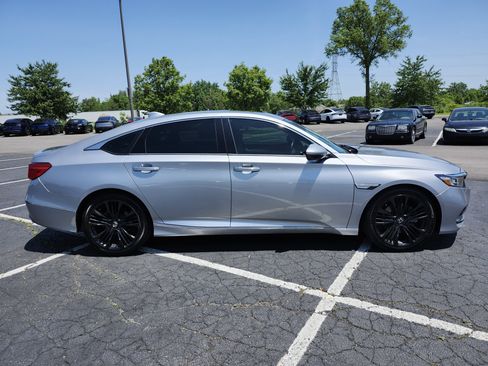 Used 2019 Honda Accord Touring image 20
