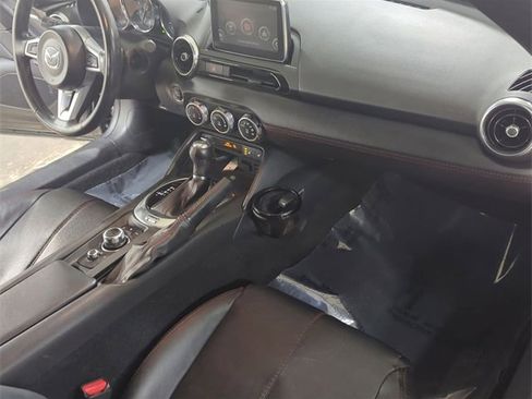 Used 2017 MAZDA MX-5 Miata RF Grand Touring image 22