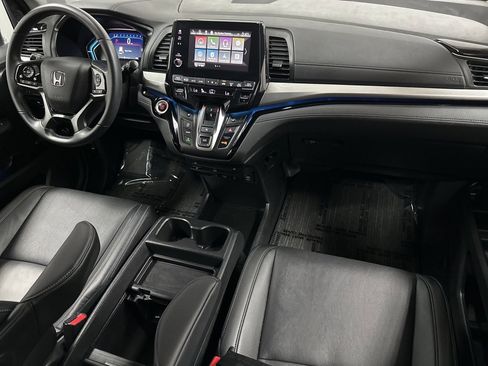 Used 2024 Honda Odyssey Touring image 11
