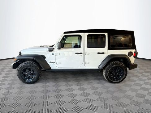 Used 2023 Jeep Wrangler Unlimited w/ 8.4" Radio Group image 9