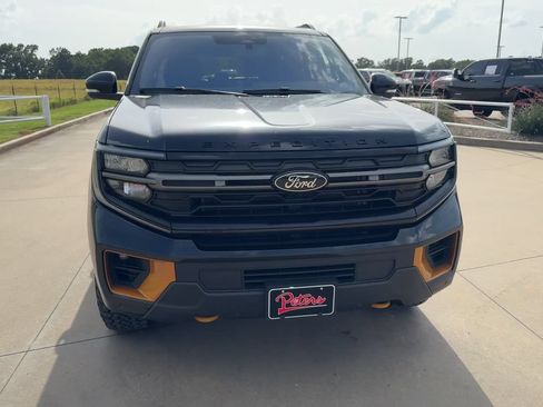 Used 2025 Ford Expedition Tremor AWD/4WD image 4