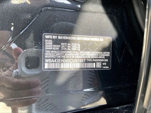 Used 2025 BMW 750e xDrive AWD/4WD image 35