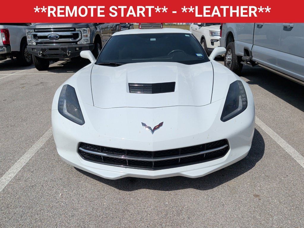 Used 2019 Chevrolet Corvette Stingray Coupe w/ 1LT RWD image 2