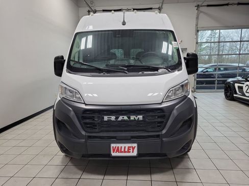 Used 2024 RAM ProMaster 2500 image 2
