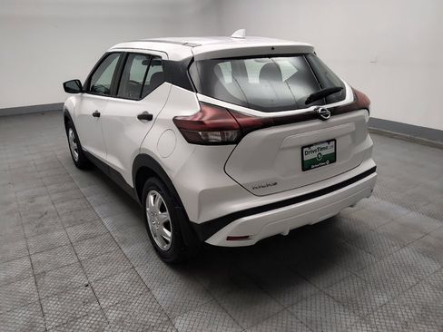 Used 2021 Nissan Kicks S image 5