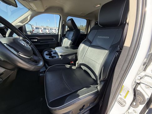 Used 2024 RAM 2500 Laramie image 28