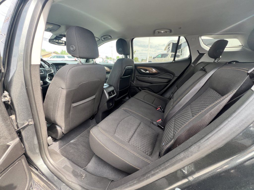 Used 2020 GMC Terrain SLE w/ Driver Convenience Package FWD image 26