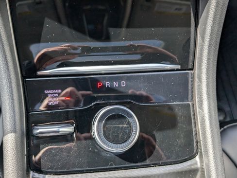 Used 2024 Jeep Grand Cherokee Limited image 64