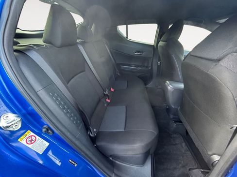 Used 2018 Toyota C-HR XLE image 11