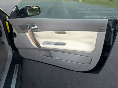 Used 2008 Volvo C70 T5 FWD image 13