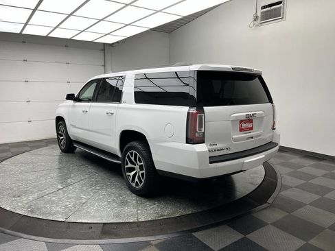 Used 2020 GMC Yukon XL SLT AWD/4WD image 2