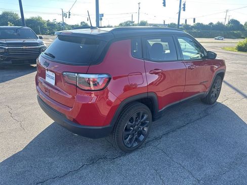 Used 2019 Jeep Compass High Altitude AWD/4WD image 3