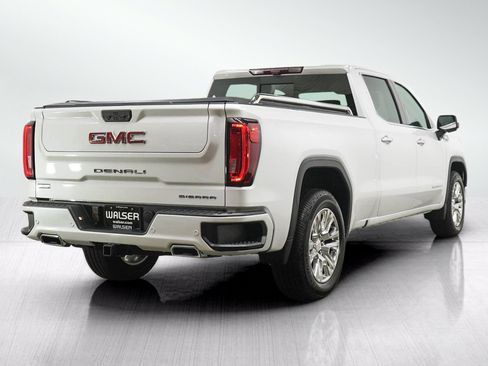 Used 2023 GMC Sierra 1500 Denali w/ Technology Package AWD/4WD image 5