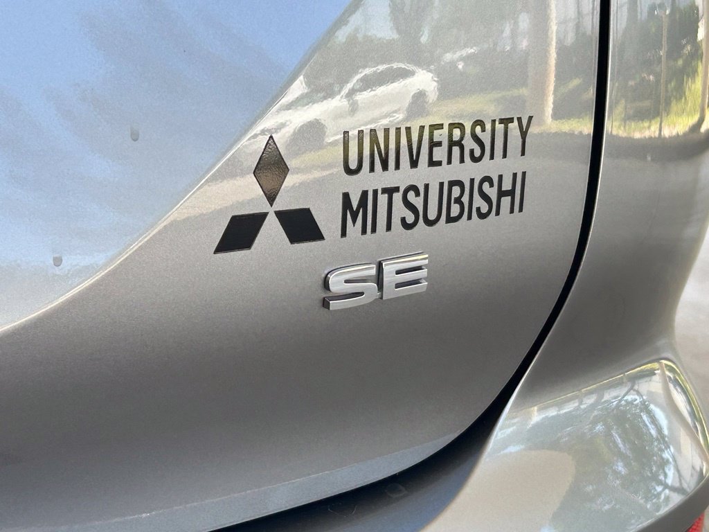 Used 2023 Mitsubishi Outlander SE FWD image 18