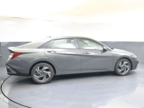 New 2025 Hyundai Elantra Sport image 6
