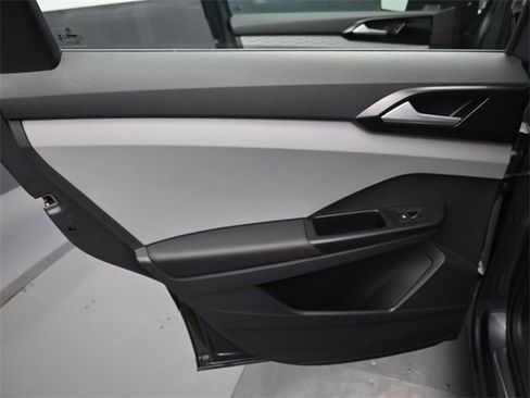 Used 2023 Volkswagen Taos S image 27