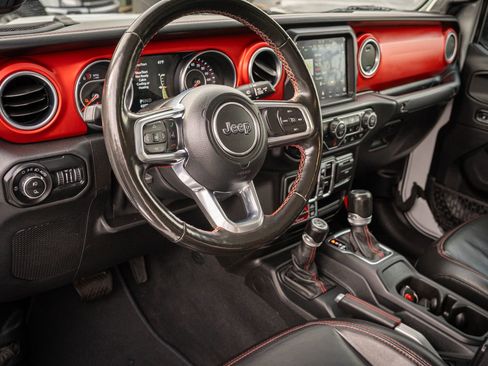 Used 2020 Jeep Gladiator Rubicon w/ Uconnect 4C Nav & Sound Group image 15