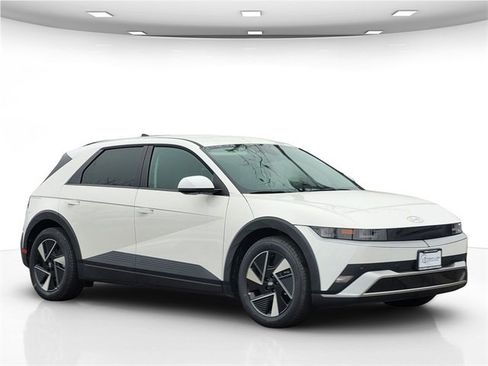 New 2026 Hyundai Ioniq 5 SEL image 8