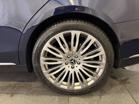 Used 2019 Mercedes-Benz S 560 4MATIC Sedan image 11