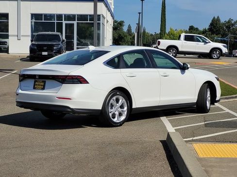New 2026 Honda Accord LX image 5