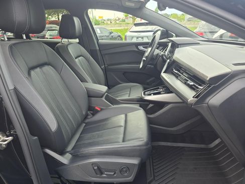 Used 2023 Audi Q4 e-tron Premium Plus w/ Premium Plus RWD image 27