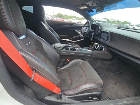 Used 2018 Chevrolet Camaro ZL1 RWD image 11