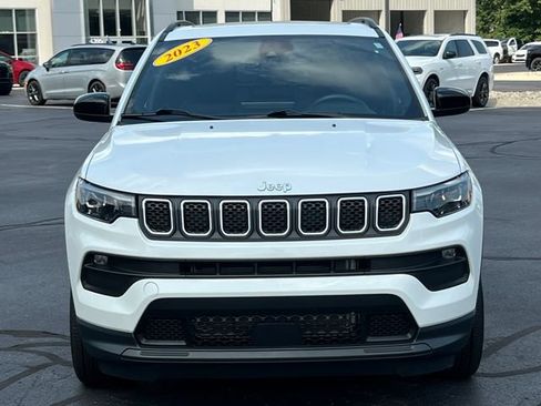 Used 2023 Jeep Compass Latitude w/ Sun and Sound Group AWD/4WD image 43
