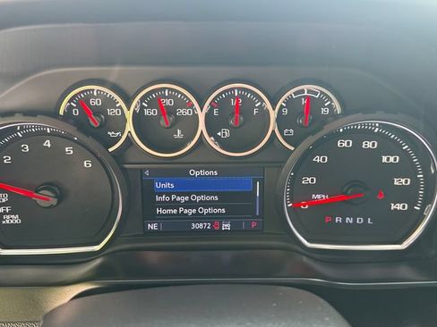 Used 2022 Chevrolet Silverado 1500 LT AWD/4WD image 24