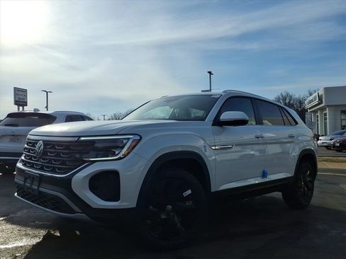 New 2026 Volkswagen Atlas Cross Sport SE AWD/4WD image 3